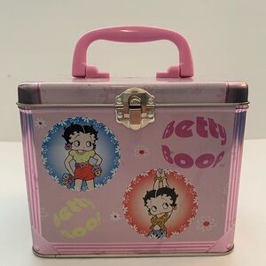 2002 Betty Boop metal case
